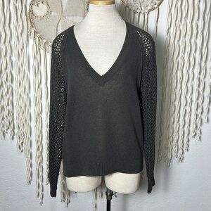 Brochu Walker Open Knit Gray Vneck Sweater Size Small